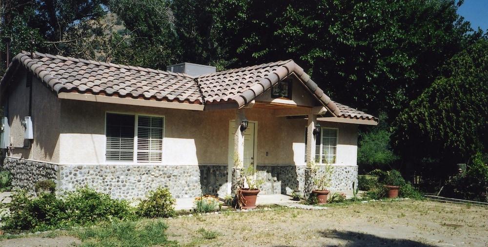 Sequoia Riverfront Cabins Three Rivers Exterior photo