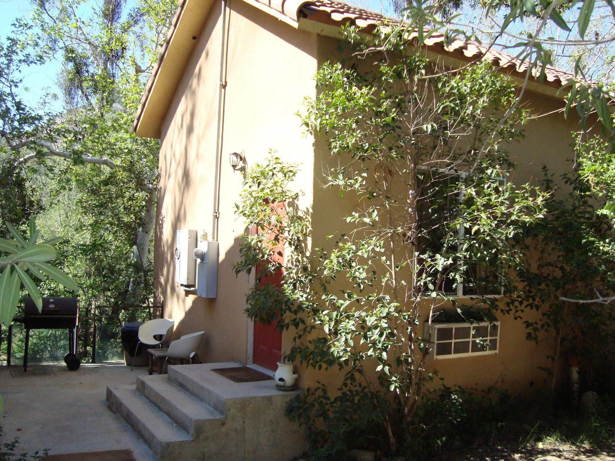 Sequoia Riverfront Cabins Three Rivers Exterior photo